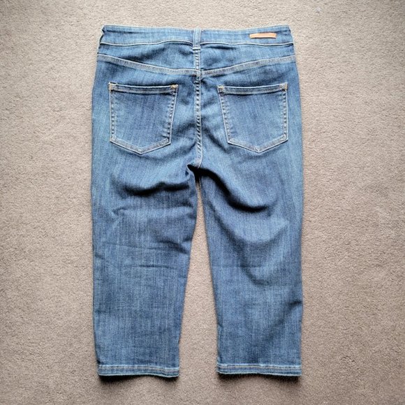 Pilcro Button-Fly High-Rise Denim Legging Brand new/never worn - Picture 6 of 6